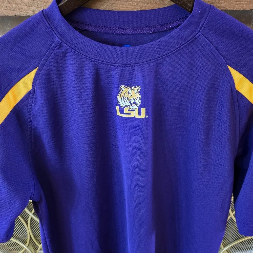 LSU 🐯🏈🏀⚾️⚽️ - Picture 3 of 5